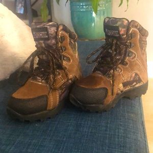 Camo hiking boots. Water proof. Rocky Brand.
